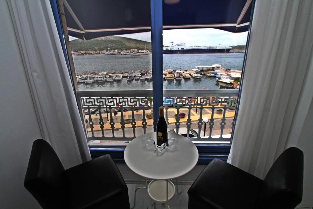 Larimar Boutique Hotel Cesme Exterior photo